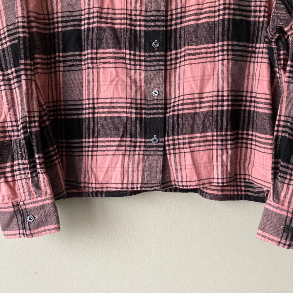 Levi’s Plaid Flannel Button Up Boxy Relaxed Fit Women’s Large - Picture 3 of 9